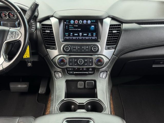 2018 Chevrolet Suburban LT photo