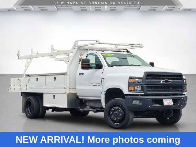 Summit White 2021 Chevrolet Silverado 5500HD Pickup Truck 6-Speed Automatic