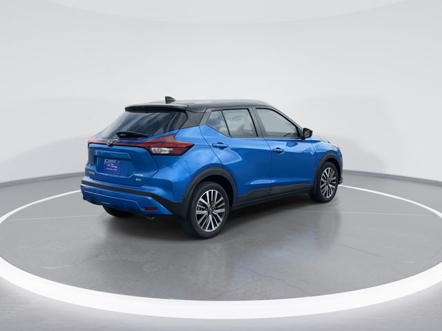 Used 2023 Blue Nissan SV image 7