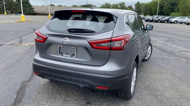 2021 Nissan Rogue Sport S 7