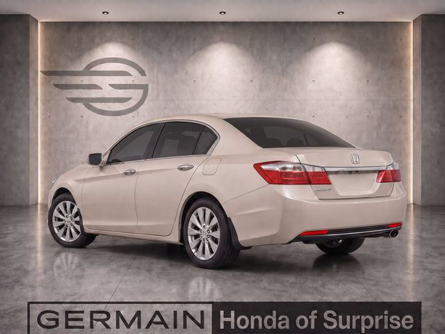 Used 2014 Champagne Frost Pearl Honda EX-L image 4