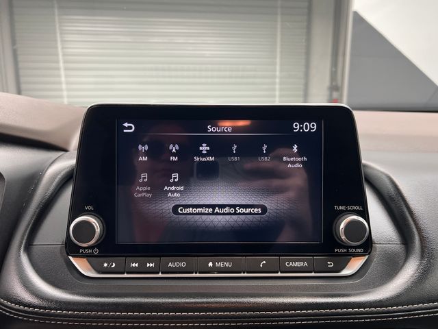 2023 Pearl White Tricoat Nissan Rogue SV FWD SUV