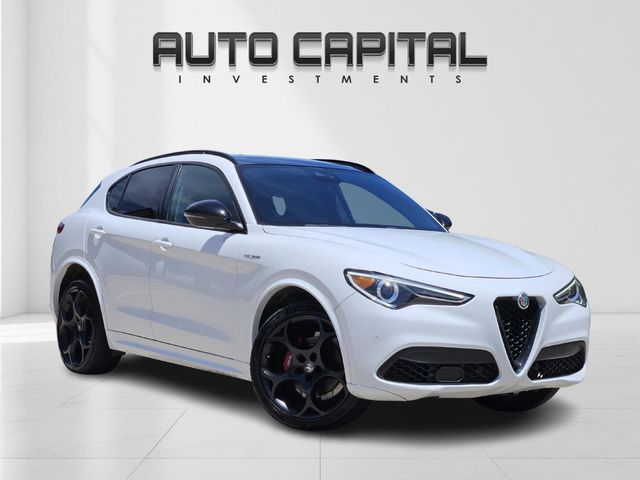 2023 Alfa Romeo Stelvio - Image 1
