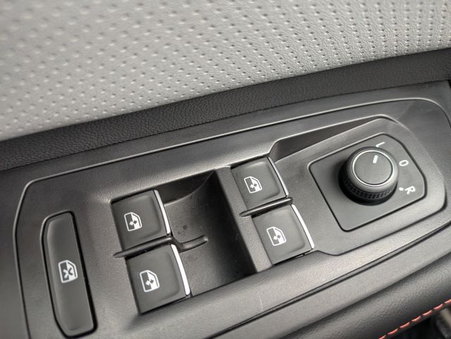 2025 Volkswagen Atlas 2.0T Peak Edition Green at Matthews Motors of Wilmington