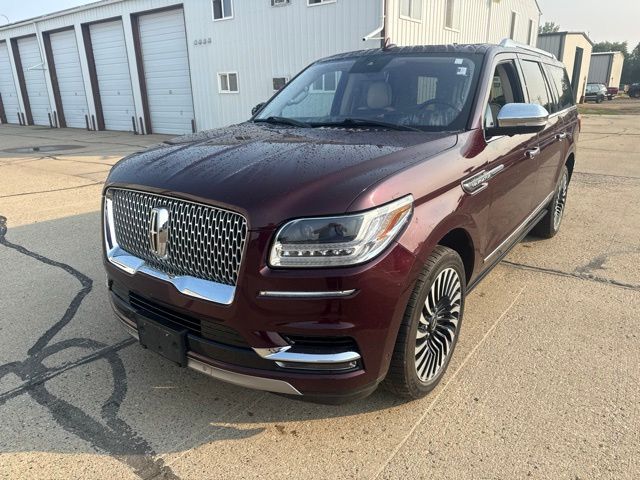2018 Burgundy Lincoln Navigator L Black Label 4X4 SUV