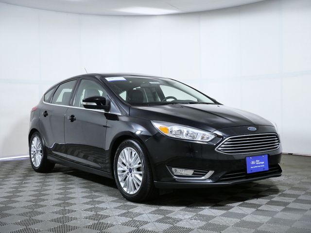 Shadow Black 2018 Ford Focus Titanium Hatchback Hatchback Front-Wheel Drive 6-Speed Automatic
