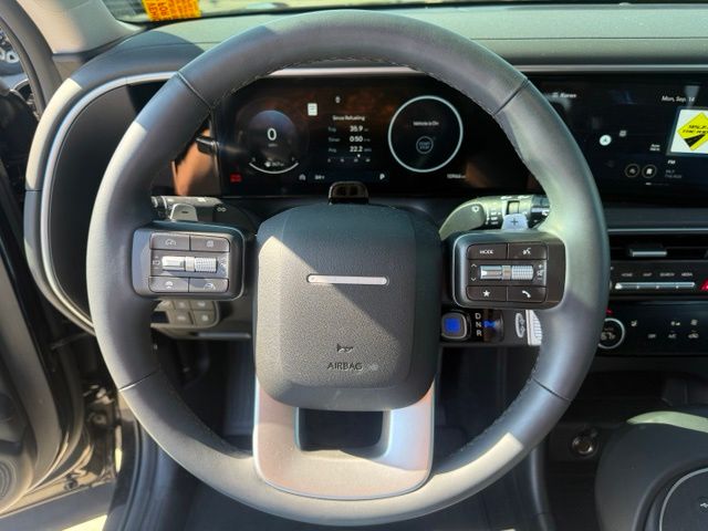 Used 2026 Red Hyundai SEL Convenience image 16