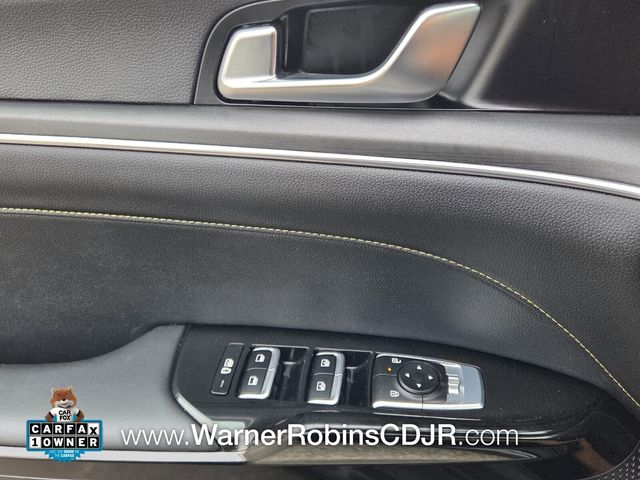 Used 2025 Black Kia GT image 31