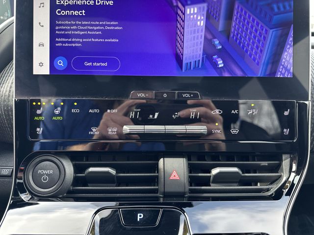 Used 2024 White Subaru Touring image 19