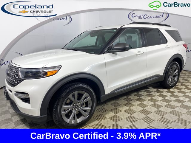White Metallic 2021 Ford Explorer SUV / Crossover All-Wheel Drive Automatic
