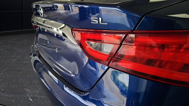 Used 2018 Deep Blue Pearl Nissan 3.5 SL image 35