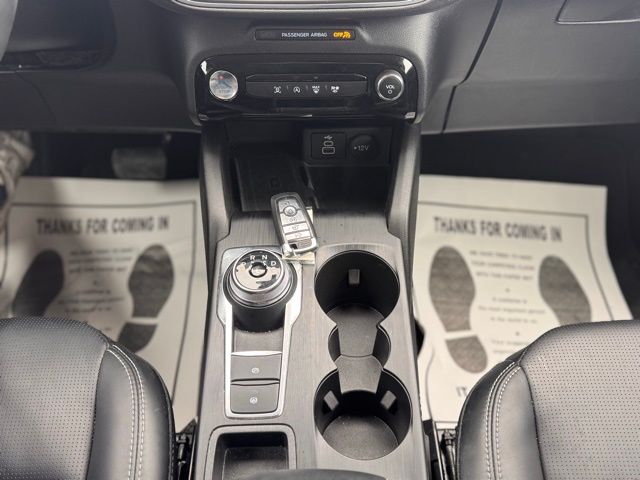 2025 Ford Escape Platinum