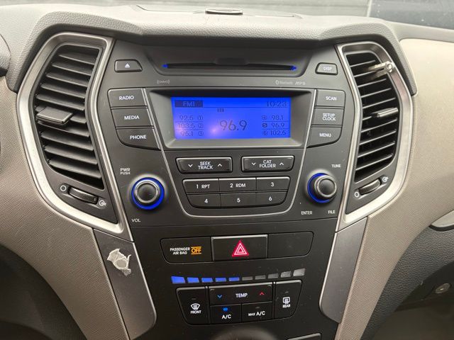 2015 Frost White Pearl Hyundai Santa Fe Sport Base FWD SUV