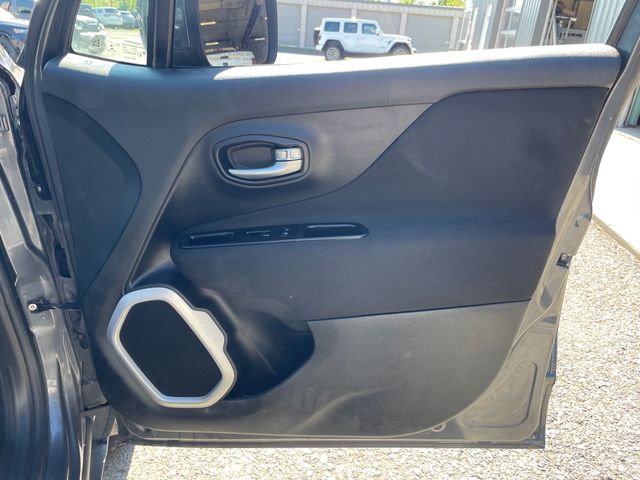 2021 Jeep Renegade Latitude - Graphite Gray exterior view 16