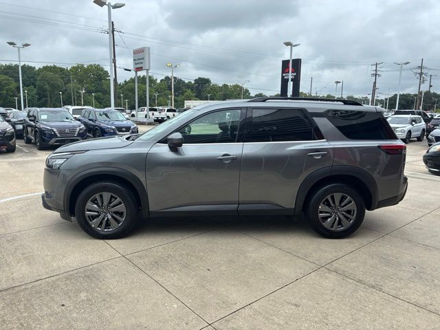 2025 Nissan Pathfinder SV - 3
