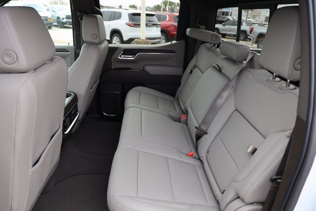 2026 GMC Sierra 1500 SLT - 11
