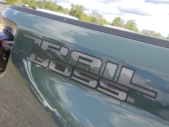2026 Chevrolet Silverado 3500 Crew Cab 4WD Pickup for sale #TF365048 - photo 32