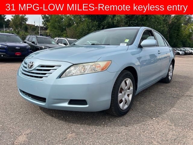 2009 Toyota Camry Azul (Sky Blue Pearl) Sedán Tracción delantera 5 velocidades Automática