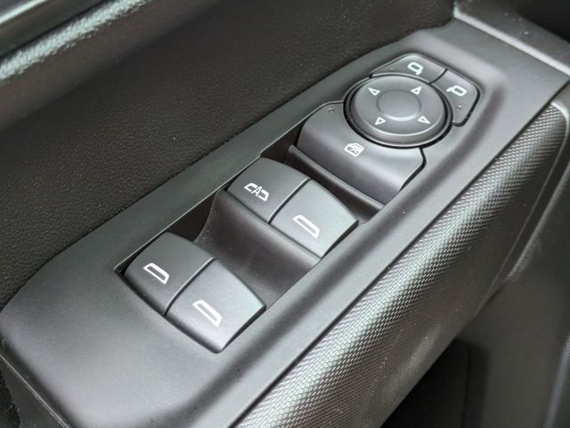 2022 Chevrolet Silverado 1500 Custom photo
