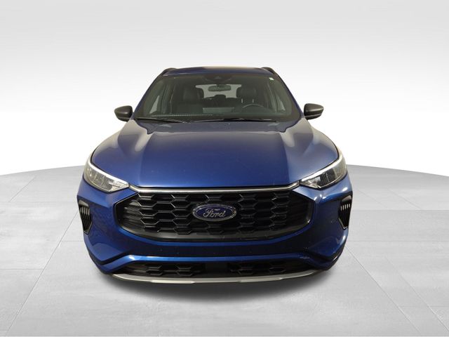 2023 Ford Escape ST-Line photo