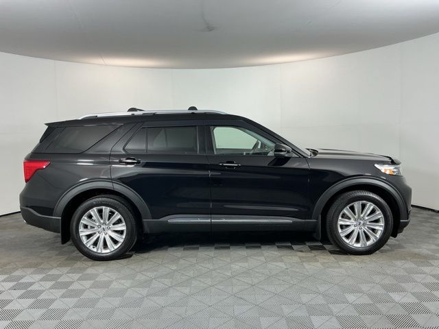 Certified Used 2022 Black Ford Limited image 4