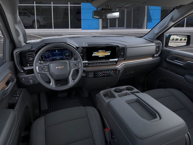 2025 Chevrolet Silverado 1500 LT photo