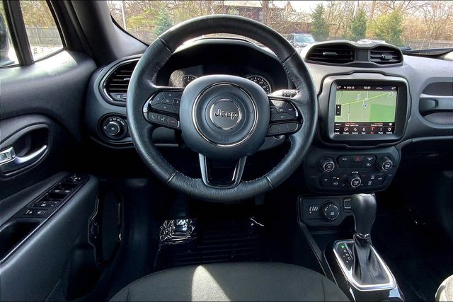 View vehicle photo 5