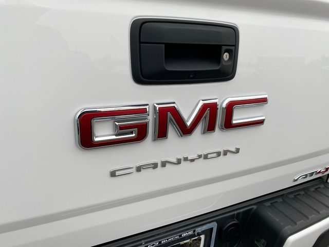 2022 GMC Canyon AT4 w/Cloth 30