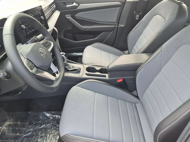 2026 Volkswagen Jetta SE - Photo 11