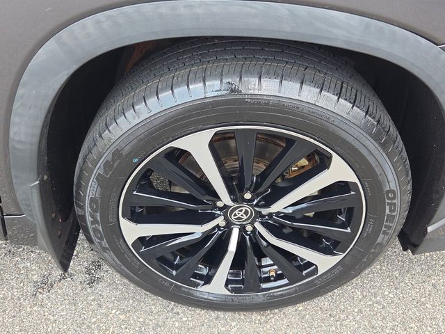 Used 2022 Toyota Highlander SUV