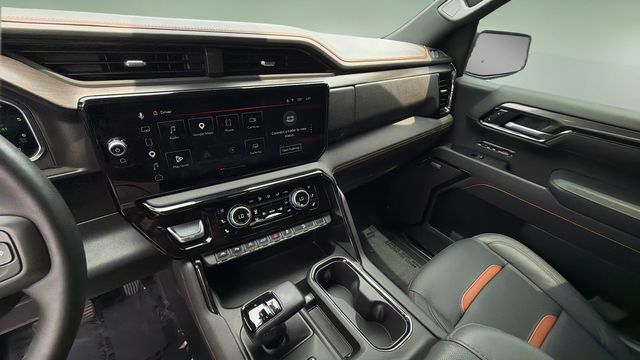 Used 2026 White GMC AT4 image 25