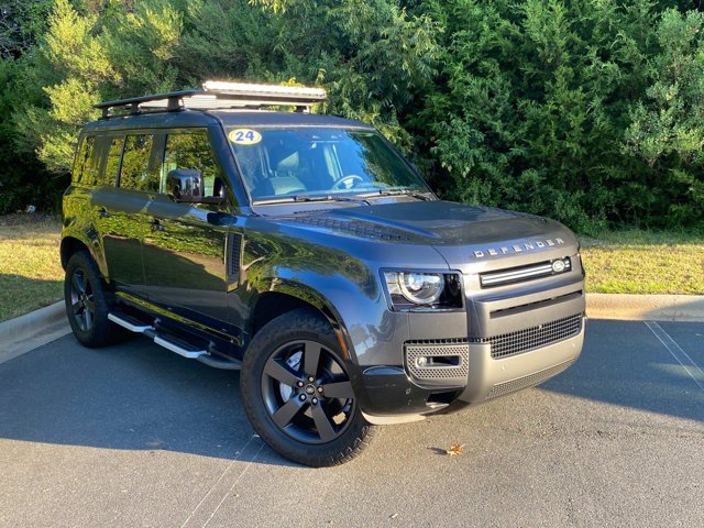  2024 Land Rover Defender 110 P400 X-Dynamic SE AWD   