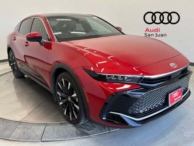  2024 Toyota Crown Platinum AWD   