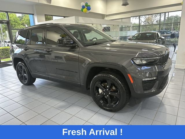 Gray Metallic 2023 Jeep Grand Cherokee SUV / Crossover Four-Wheel Drive 8-Speed Automatic