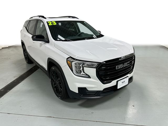  2023 GMC Terrain SLE AWD   