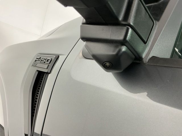 New 2026 Carbonized Gray Metallic Ford XLT image 10
