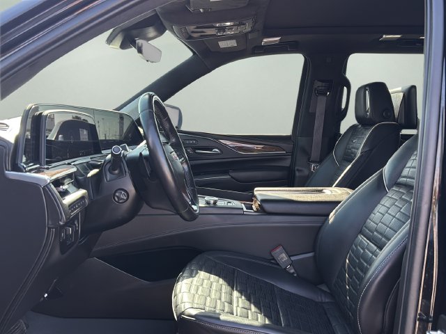 Used 2024 Cadillac Escalade SUV
