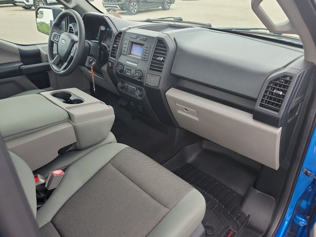 Used 2019 Blue Ford XL image 13