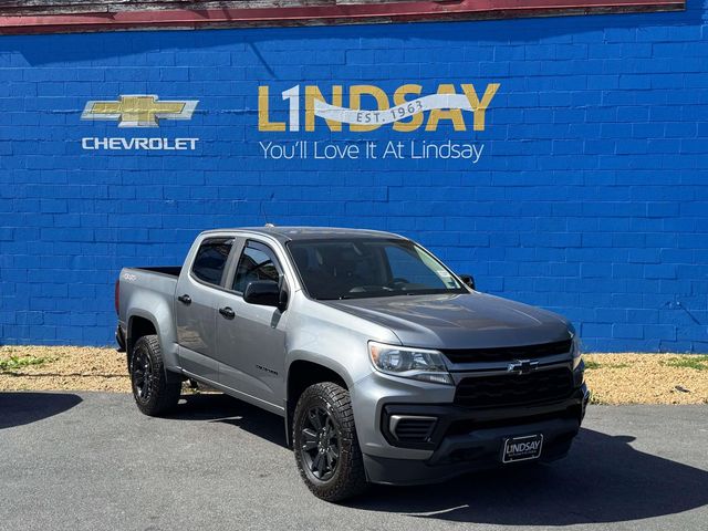 Gray (Satin Steel Metallic) 2021 Chevrolet Colorado LT Crew Cab 4WD Pickup Truck Four-Wheel Drive 8-Speed Automatic
