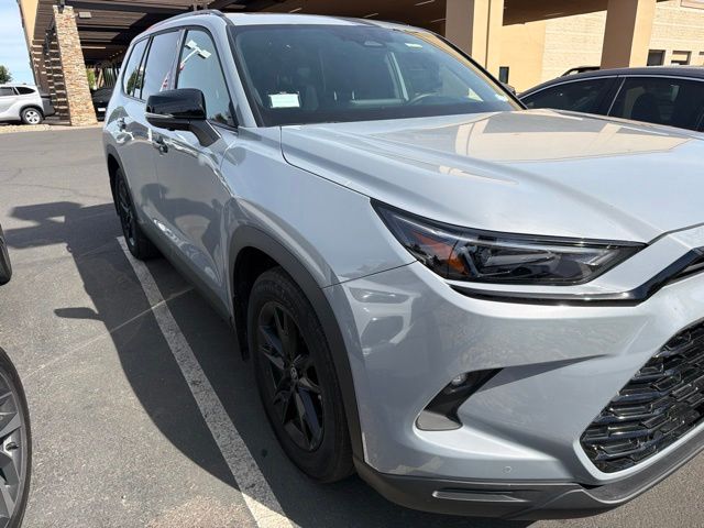 Cement 2026 Toyota Grand Highlander Hybrid SUV / Crossover All-Wheel Drive Continuously Variable Transmission