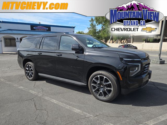 Black 2025 Chevrolet Suburban RST 4WD SUV / Crossover Four-Wheel Drive