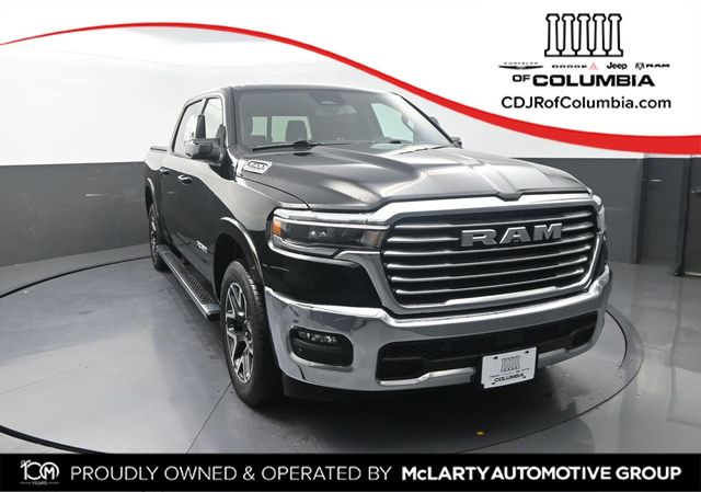 Diamond Black Crystal Pearlcoat 2025 RAM 1500 Pickup Truck Four-Wheel Drive 8-Speed Automatic