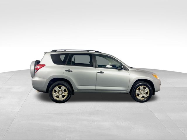 2010 Toyota RAV4 Base 31