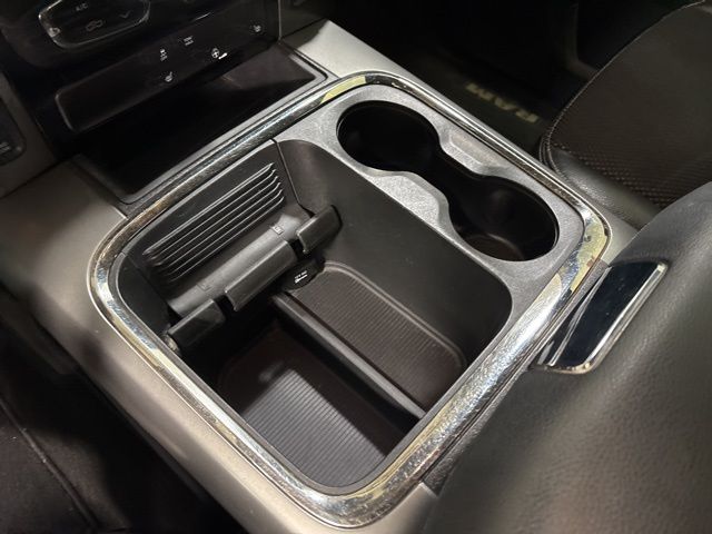 2016 RAM 1500 Sport photo