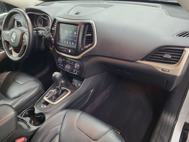 2017 – Jeep – Cherokee