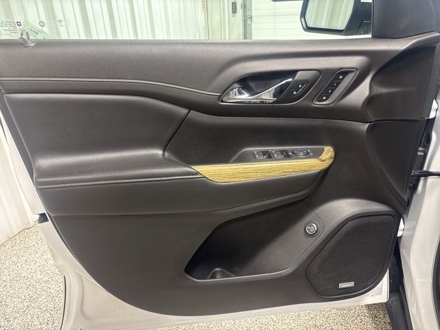 2019 GMC Acadia Denali photo