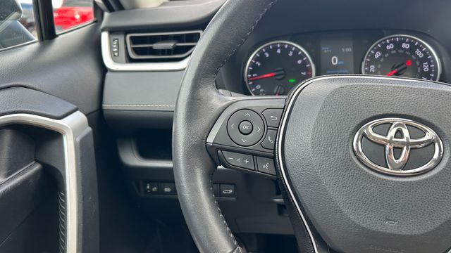 Used 2021 Toyota RAV4 SUV