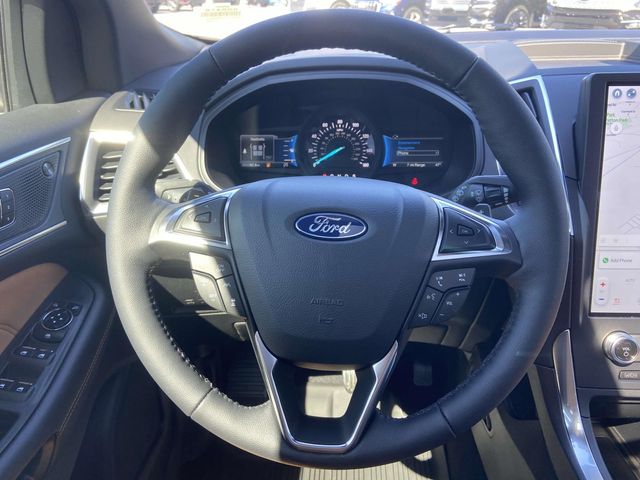 2024 Ford Edge Titanium 18