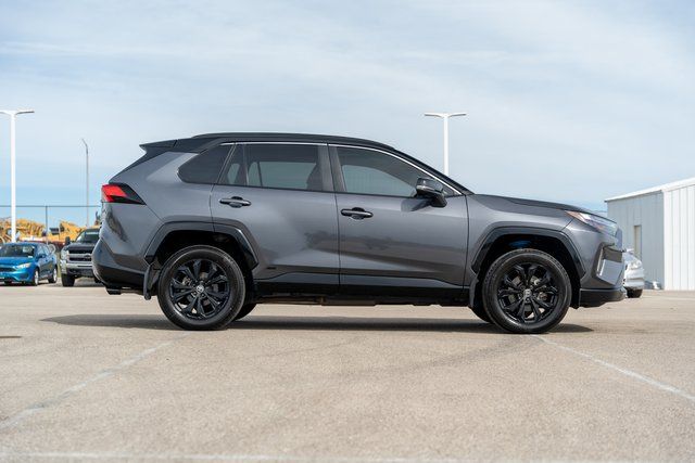 2023 Toyota RAV4 Hybrid XSE 8