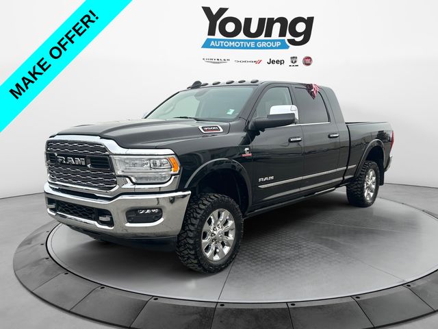 Diamond Black Crystal Pearlcoat 2022 RAM 3500 Limited Mega Cab 4WD Pickup Truck Four-Wheel Drive 6-Speed Automatic